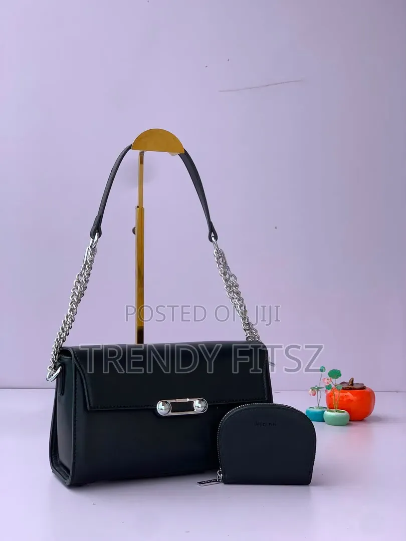 Chain Strap Shoulder Handbag With Mini Purse