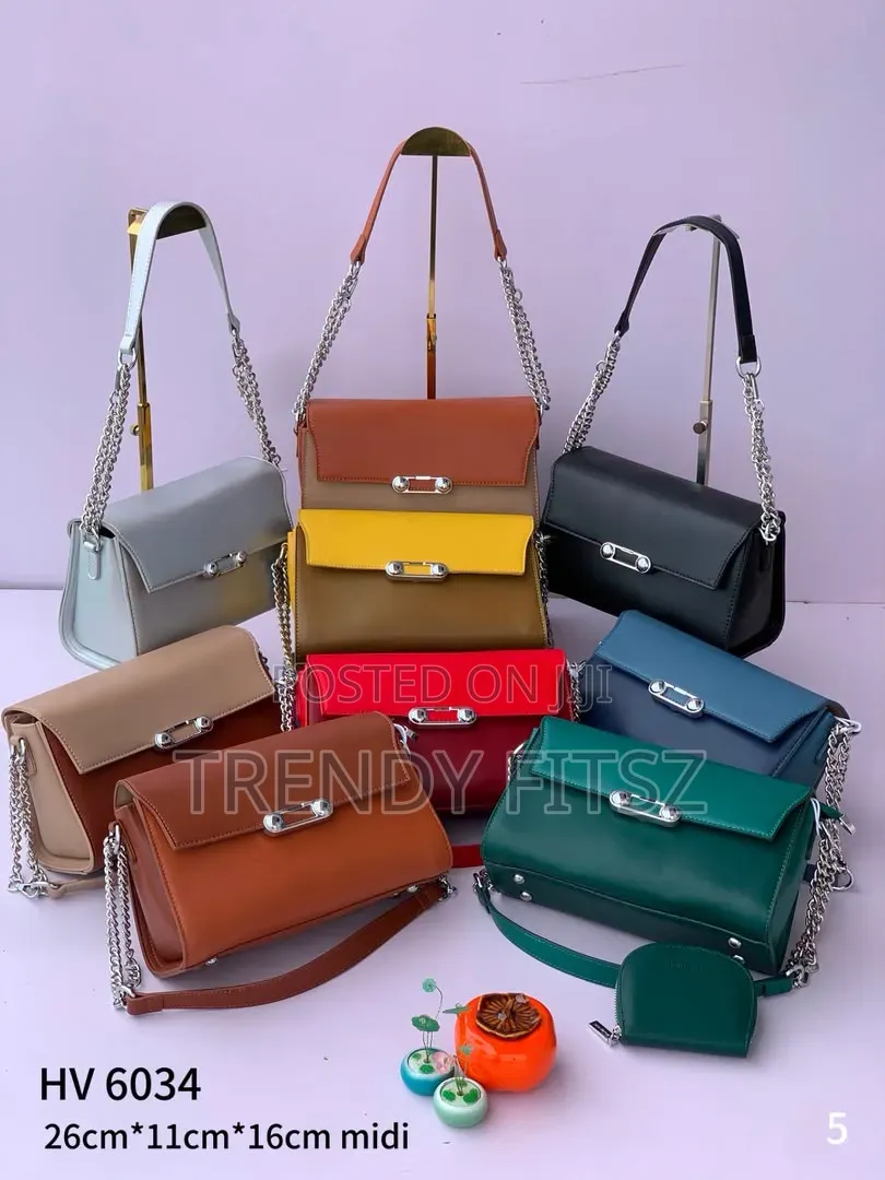 Chain Strap Shoulder Handbag With Mini Purse