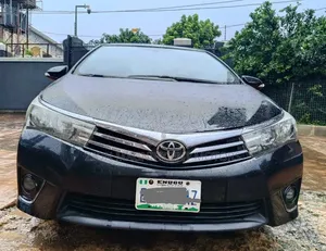 Toyota Corolla 2015 Black