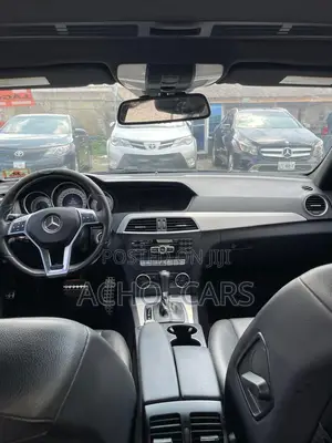 Mercedes-Benz C300 2014 Black
