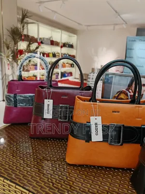 Belted Leather Handbag With Wallet & Shoulder Strap |