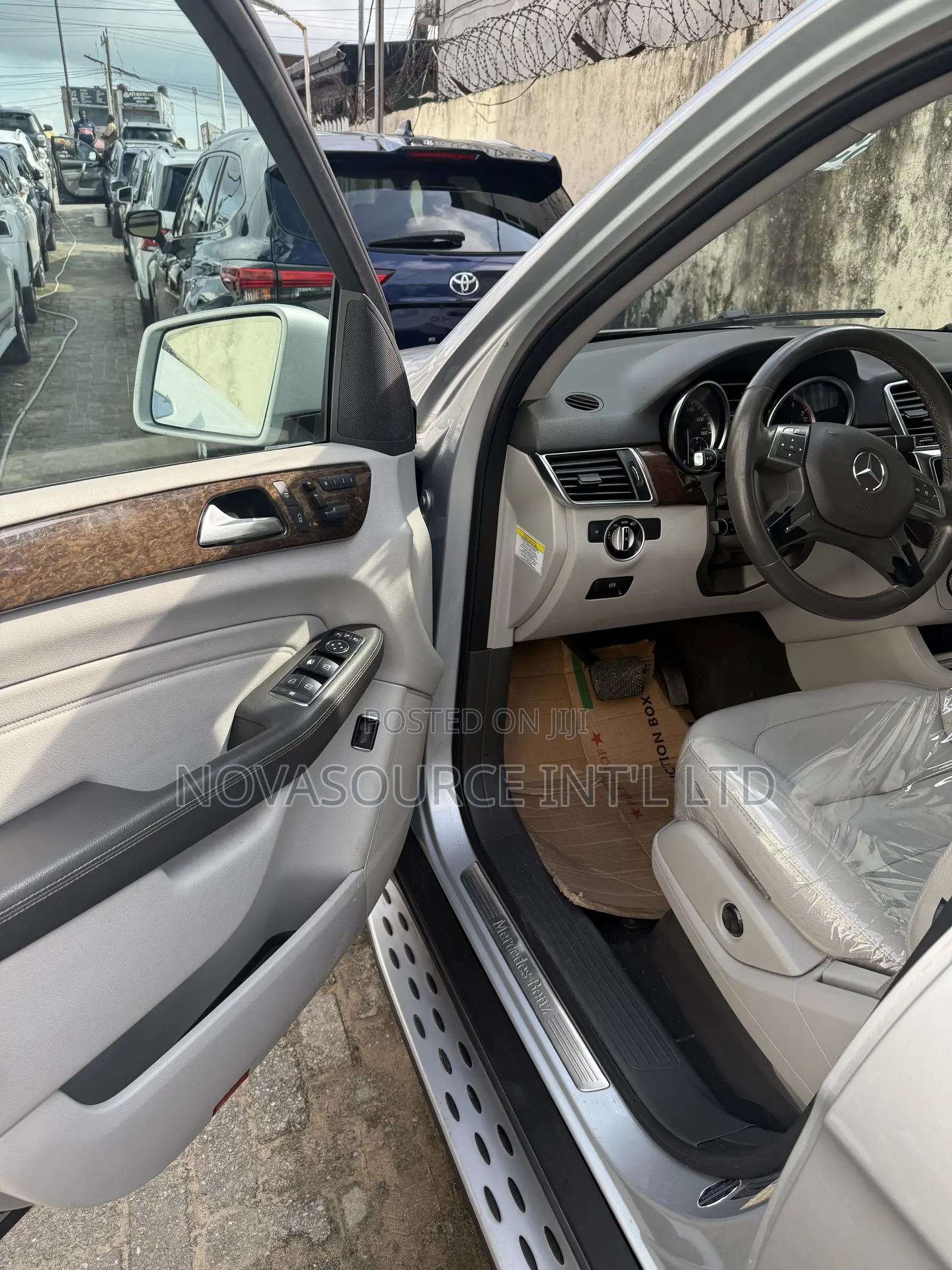 Mercedes-Benz M Class 2012 Silver