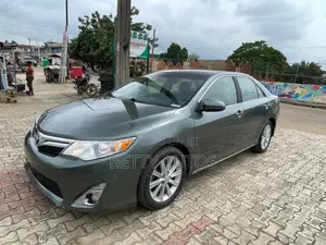 Toyota Camry 2012 Gray