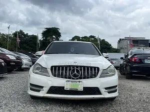 Mercedes-Benz C300 2011 White