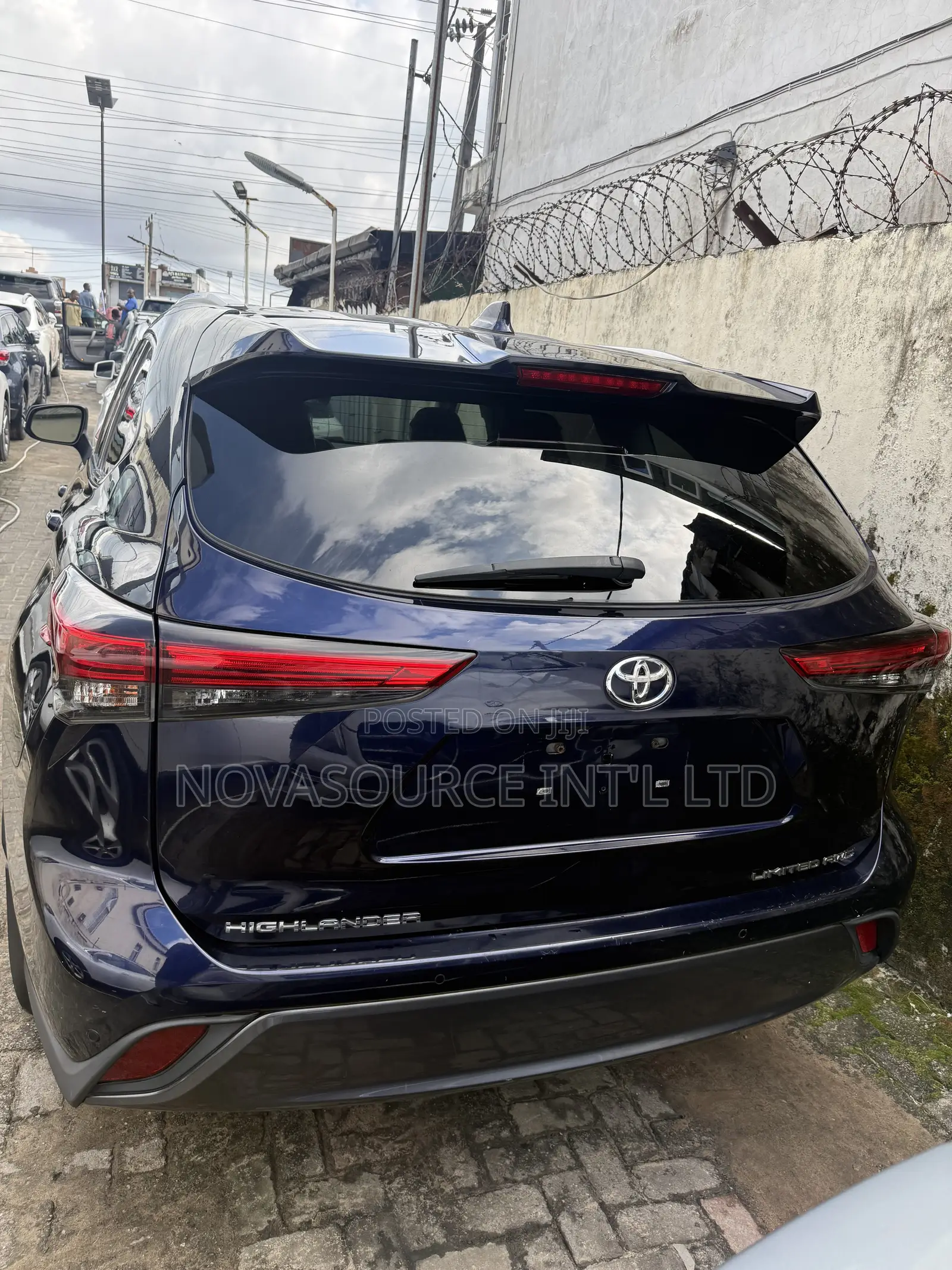 Toyota Highlander 2021 Blue