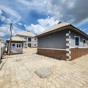 15bdrm Block of Flats in Harmony Quarters, Akobo for sale