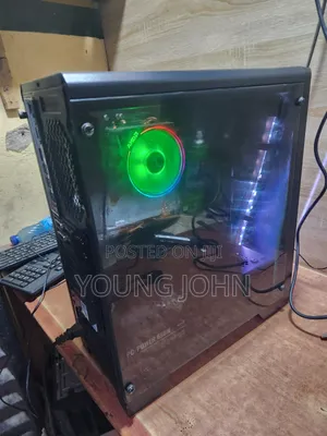 Desktop Computer Asus 16GB AMD Ryzen 5 HDD+SSD 256GB