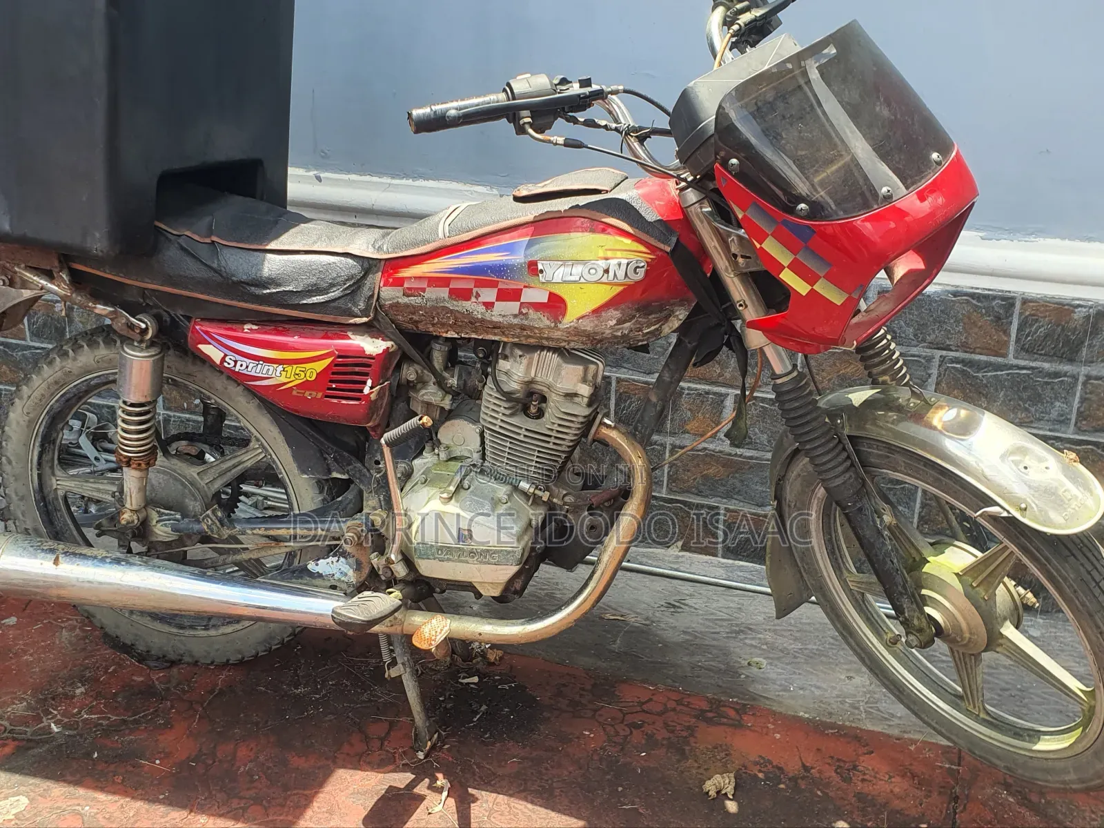Daylong DGL125-K 2010 Red