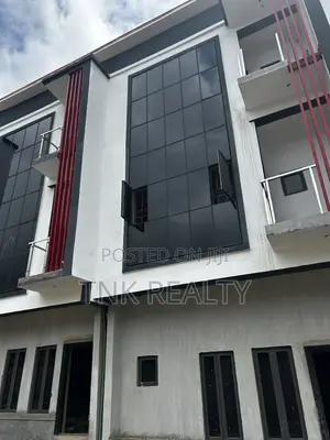 5bdrm Townhouse/Terrace in Katampe (Main) for sale