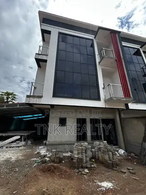 5bdrm Townhouse/Terrace in Katampe (Main) for sale