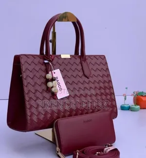 Woven Handbag With Wallet & Strap