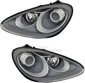 Porsche Cayenne S 2013 Head Lights