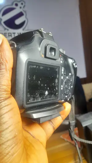 Canon EOS 4000D With 18-55mm Lens