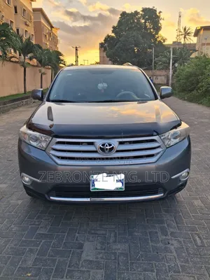 Toyota Highlander 2011 Green