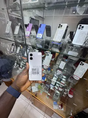 Infinix Smart 10 64 GB Silver