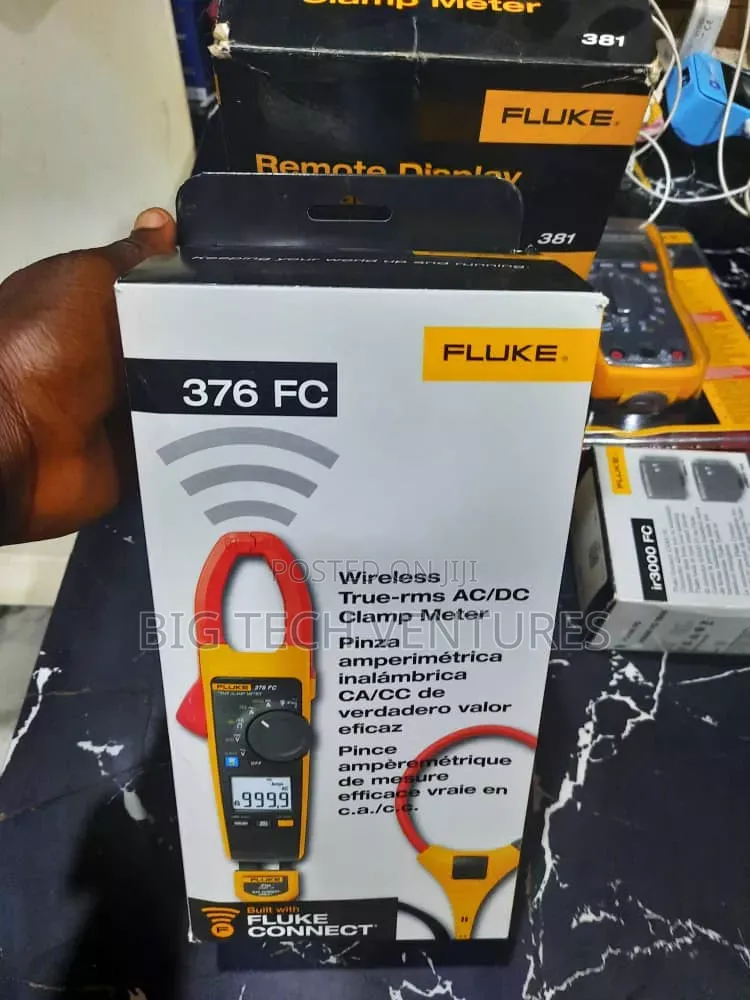 Fluke 376 FC Wireless True-RMS AC/DC Clamp Meter.