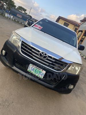 Toyota Hilux 2.0 VVT-i SRX 2010 White