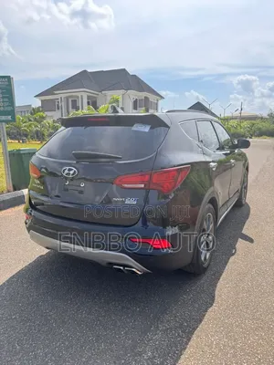 Hyundai Santa Fe SE Ultimate AWD 2018 Black