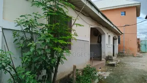 2bdrm Block of Flats in Lape Estate Road, Karu for rent