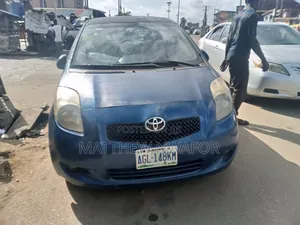Toyota Yaris 2003 Blue