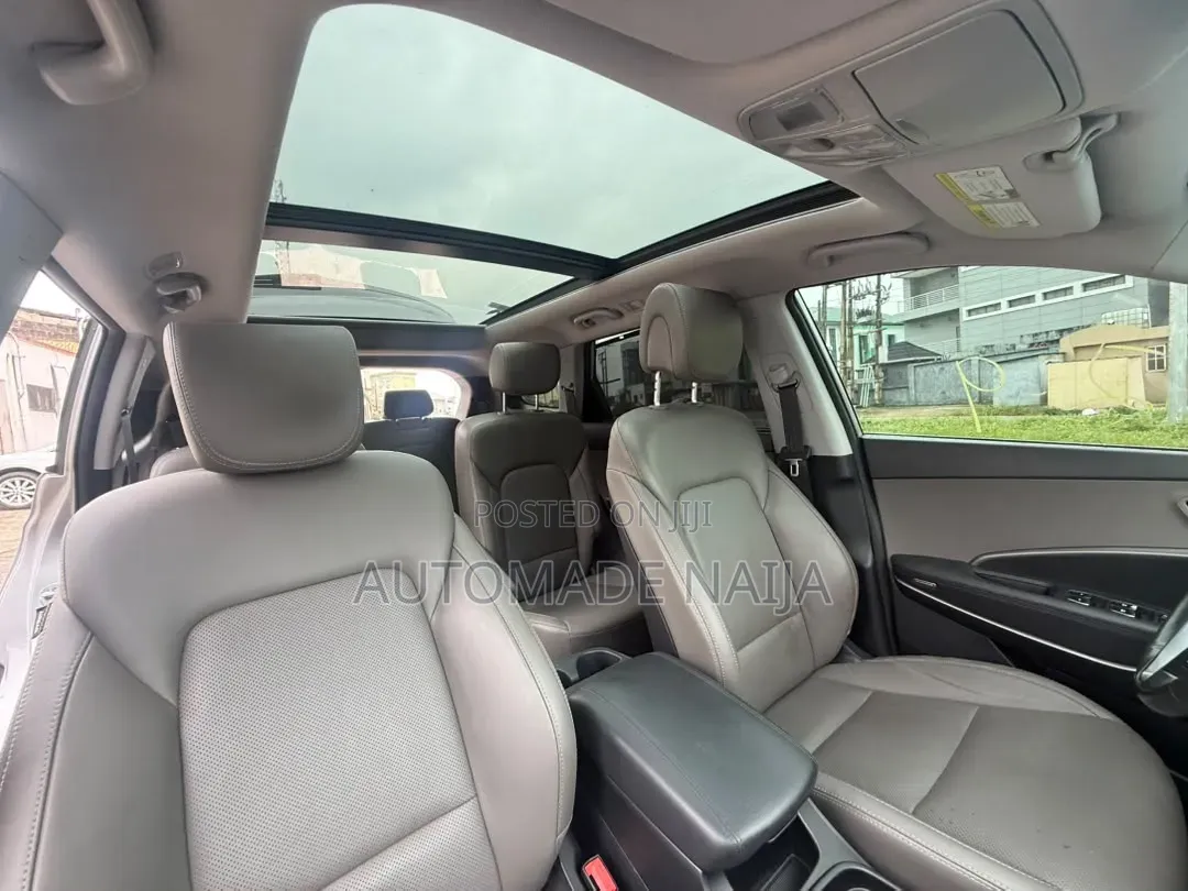Hyundai Santa Fe 2017 Silver