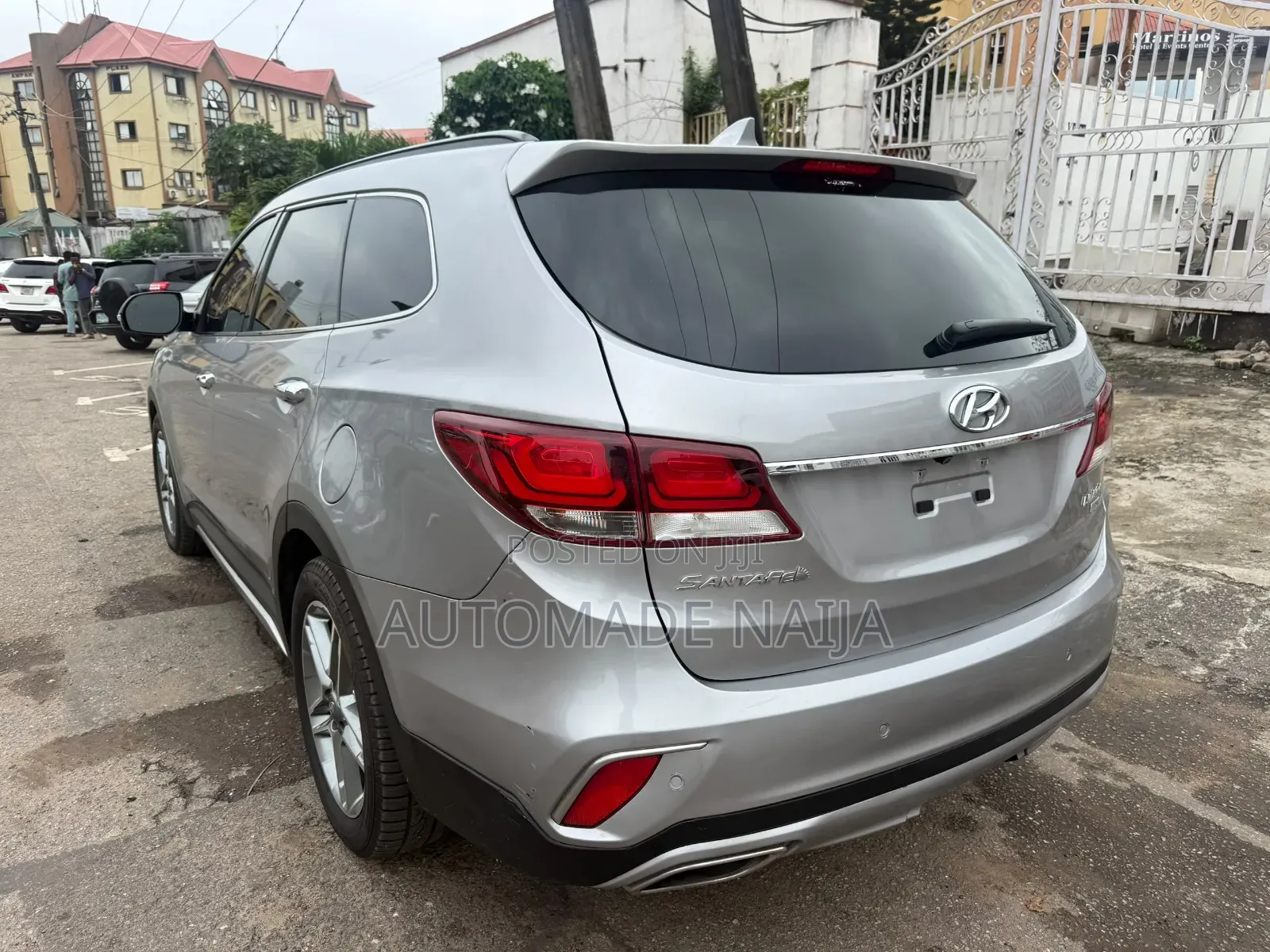 Hyundai Santa Fe 2017 Silver