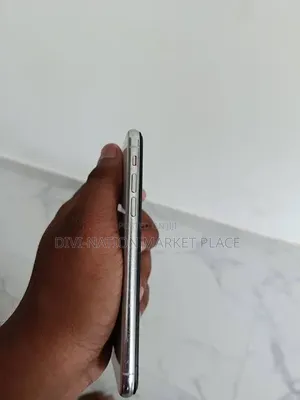 Apple iPhone X 256 GB White