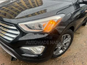 Hyundai Santa Fe Limited w/Saddle Interior 4dr SUV AWD (3.3L 6cyl 6A)