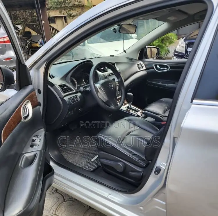 Nissan Sentra 2015 Silver