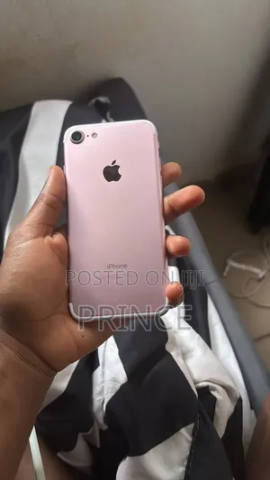 Apple iPhone 7 32 GB Silver