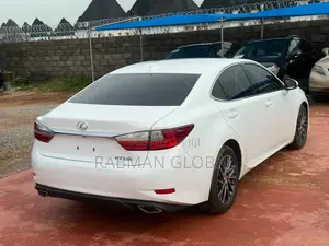 Lexus ES 350 FWD 2017 White