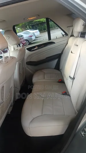 Mercedes-Benz M Class ML350 4MATIC 4dr SUV AWD (3.5L 6cyl 7A) 2014 Gray