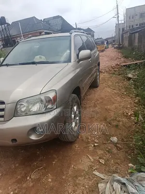 Toyota Highlander 2006 Gold