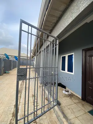 1bdrm Room & Parlour in Dutse-Alhaji for rent