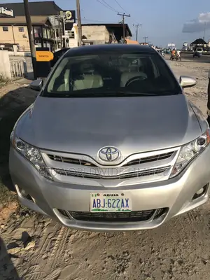 Toyota Venza V6 AWD 2011 Silver