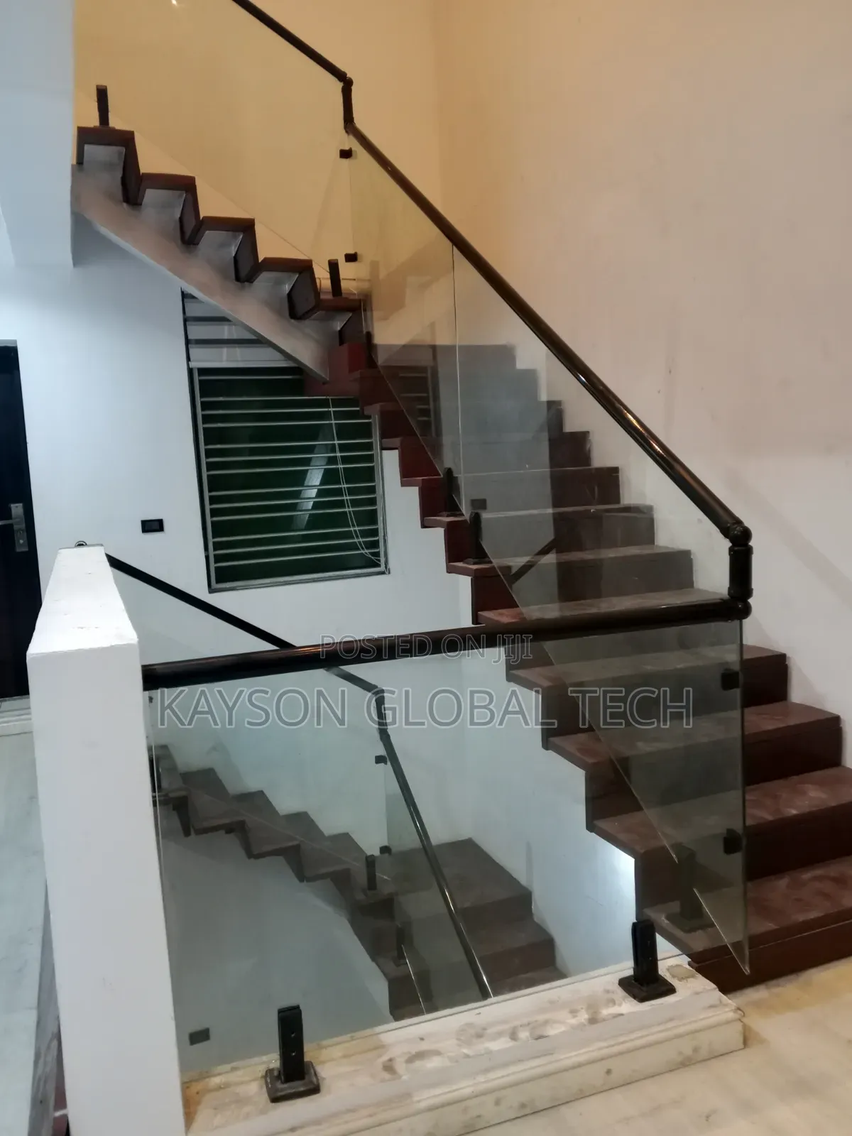 Quality Plain Glass Fitted