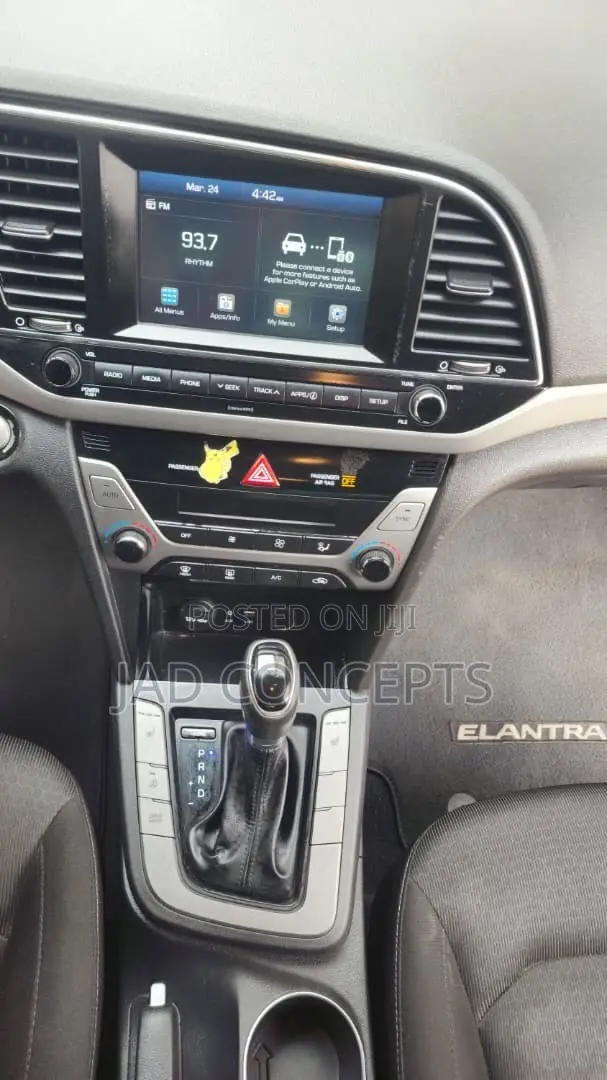 Hyundai Elantra 2017 Black