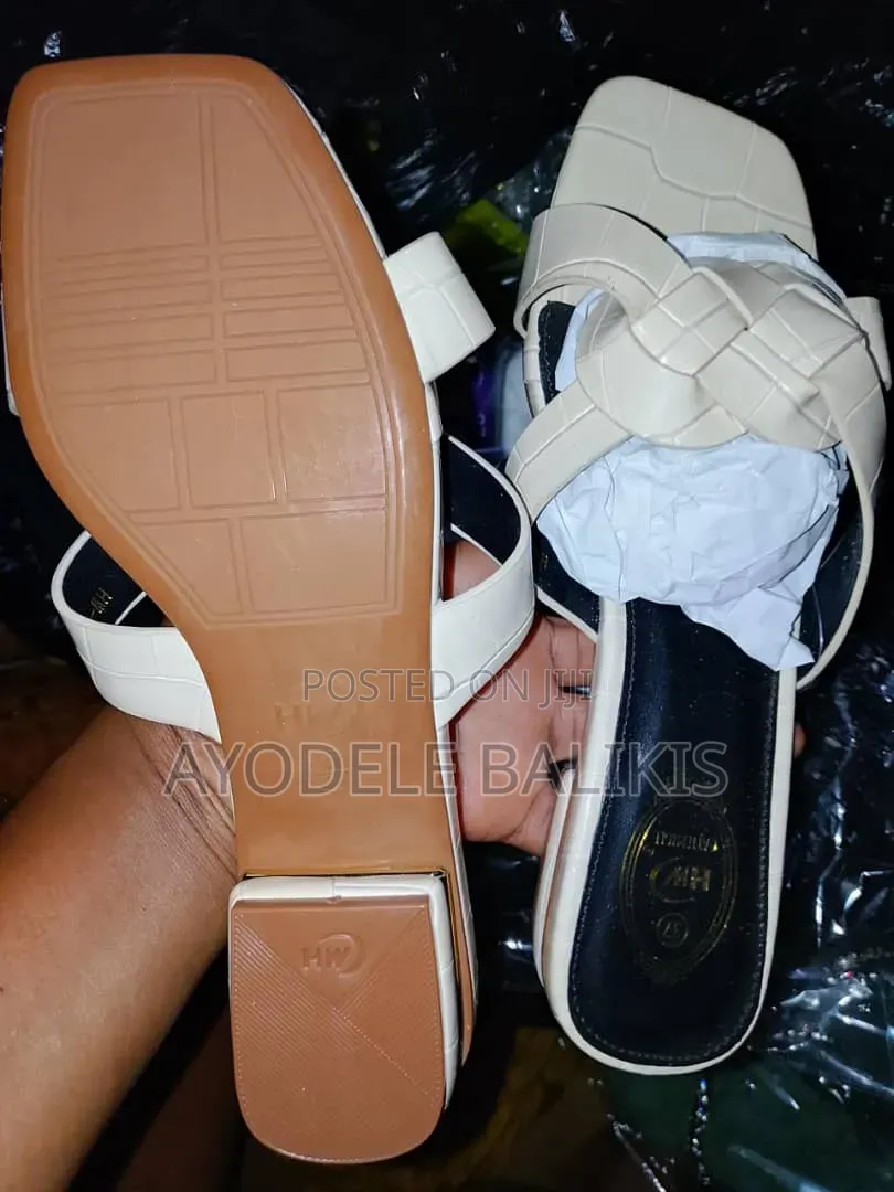 HW Ladies Small Heels