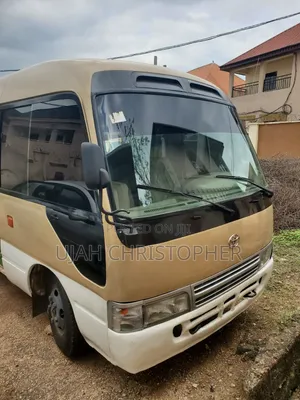 Toyota Coaster 2015