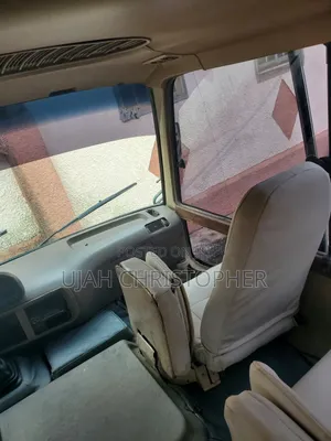 Toyota Coaster 2015