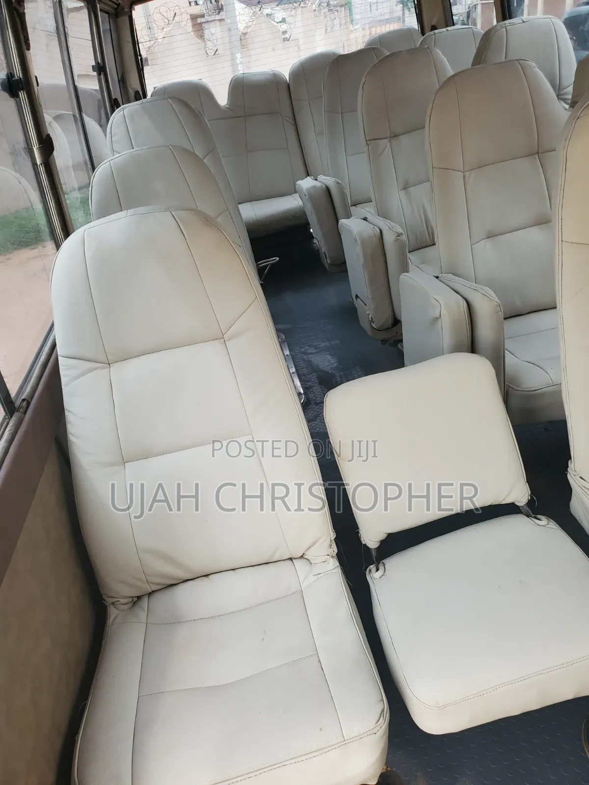 Toyota Coaster 2015