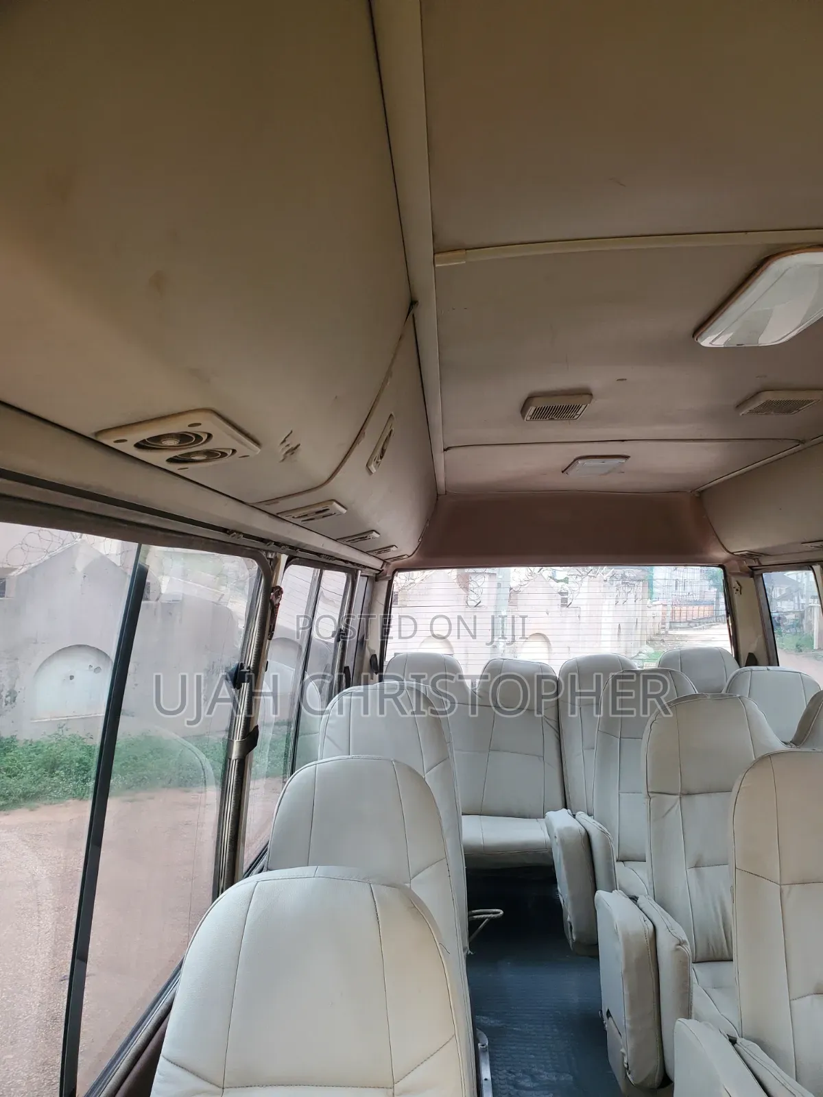 Toyota Coaster 2015