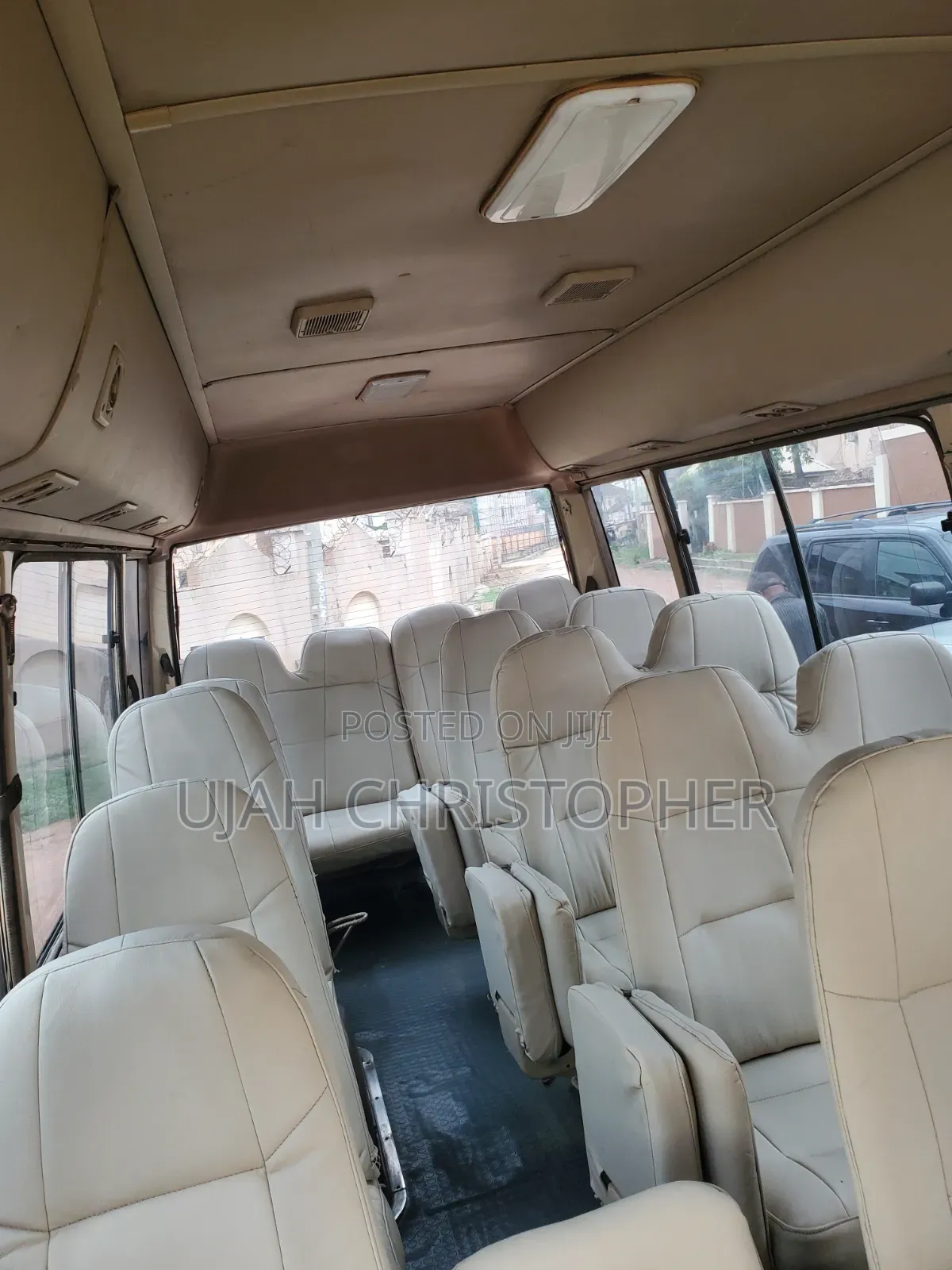 Toyota Coaster 2015