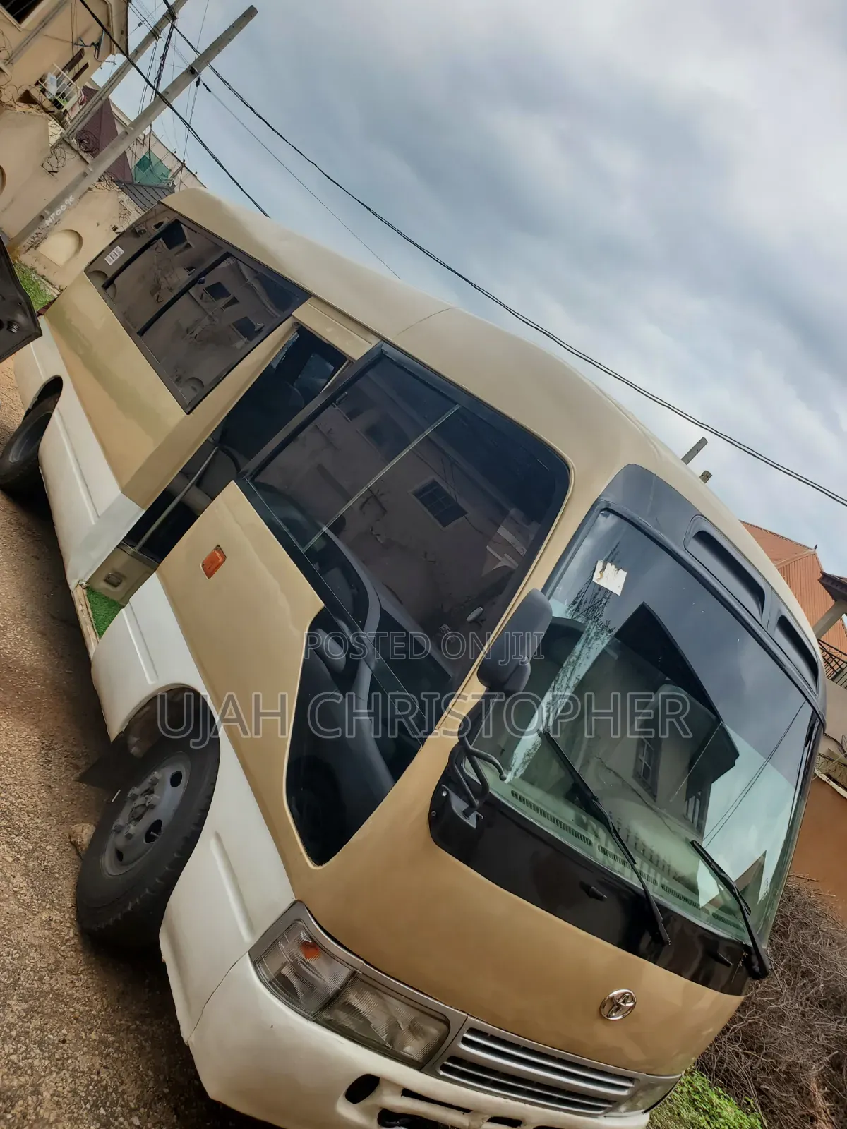 Toyota Coaster 2015