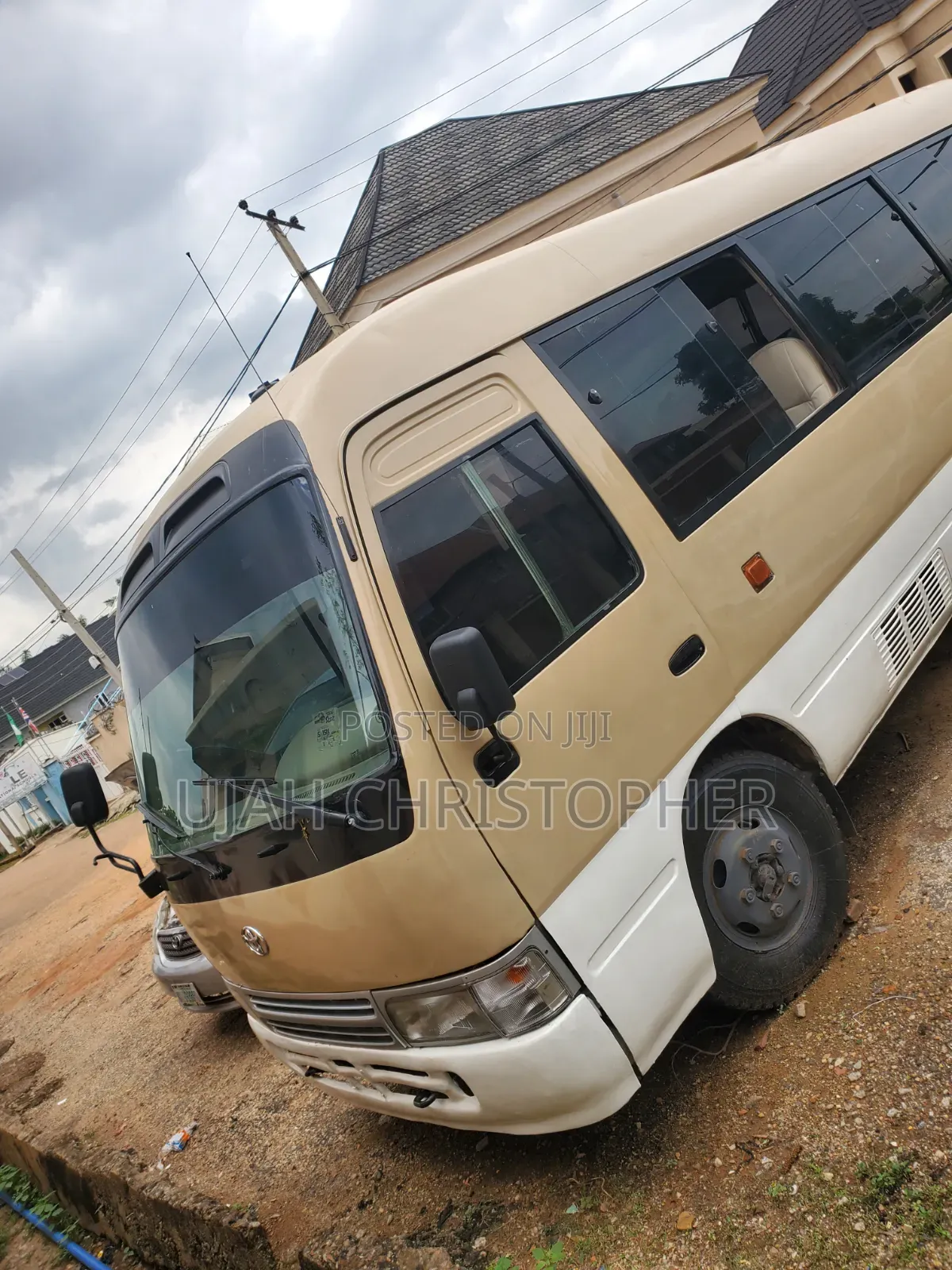 Toyota Coaster 2015