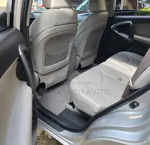 Toyota RAV4 2009 Silver