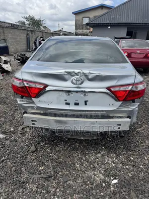 Toyota Camry 2017 Silver