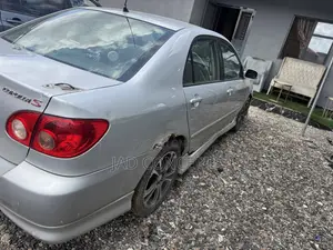 Toyota Corolla S 2005 Silver