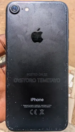 Apple iPhone 7 32 GB Black