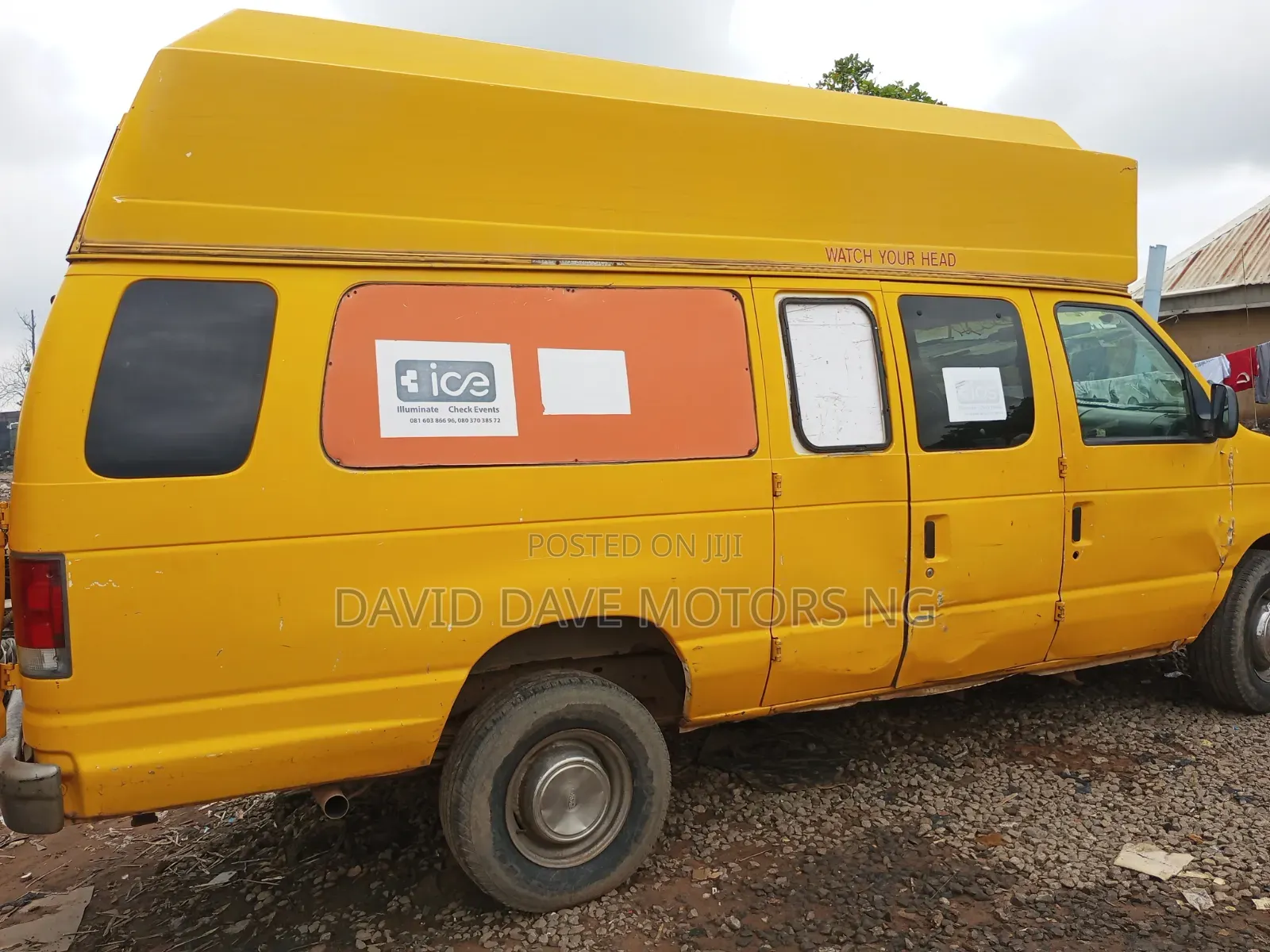 Ford Transit 2006 Yellow